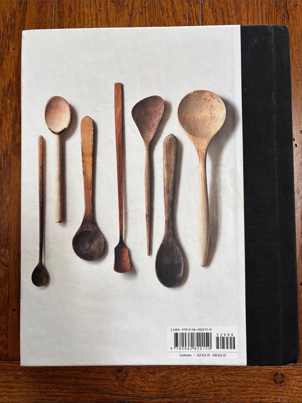 Magnolia Table A Collection of Recipes for Gathering by Joanna Gaines Cookbook - Picture 10 of 11